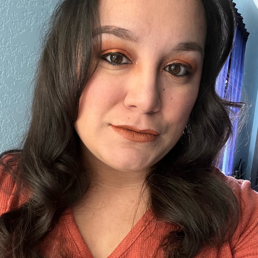 Meet your Posher, Jasmine
